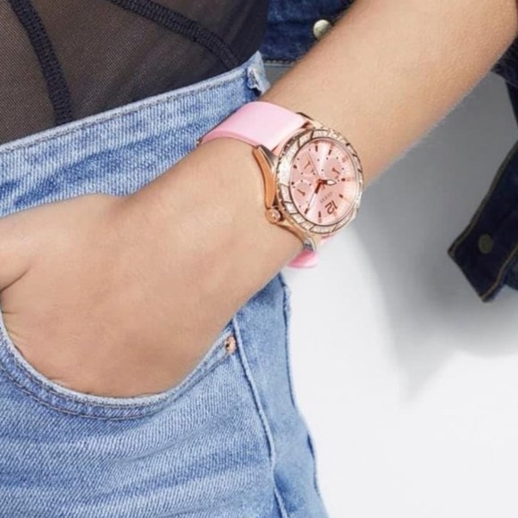 NEW GUESS Sparkling Pink Multifunction Watch - Picture 5 of 9